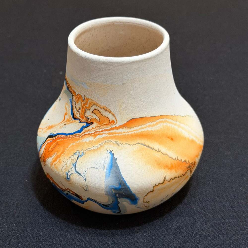 Vintage Nemadji Native American Pottery Vase USA Swirls Of Color 5" Tall